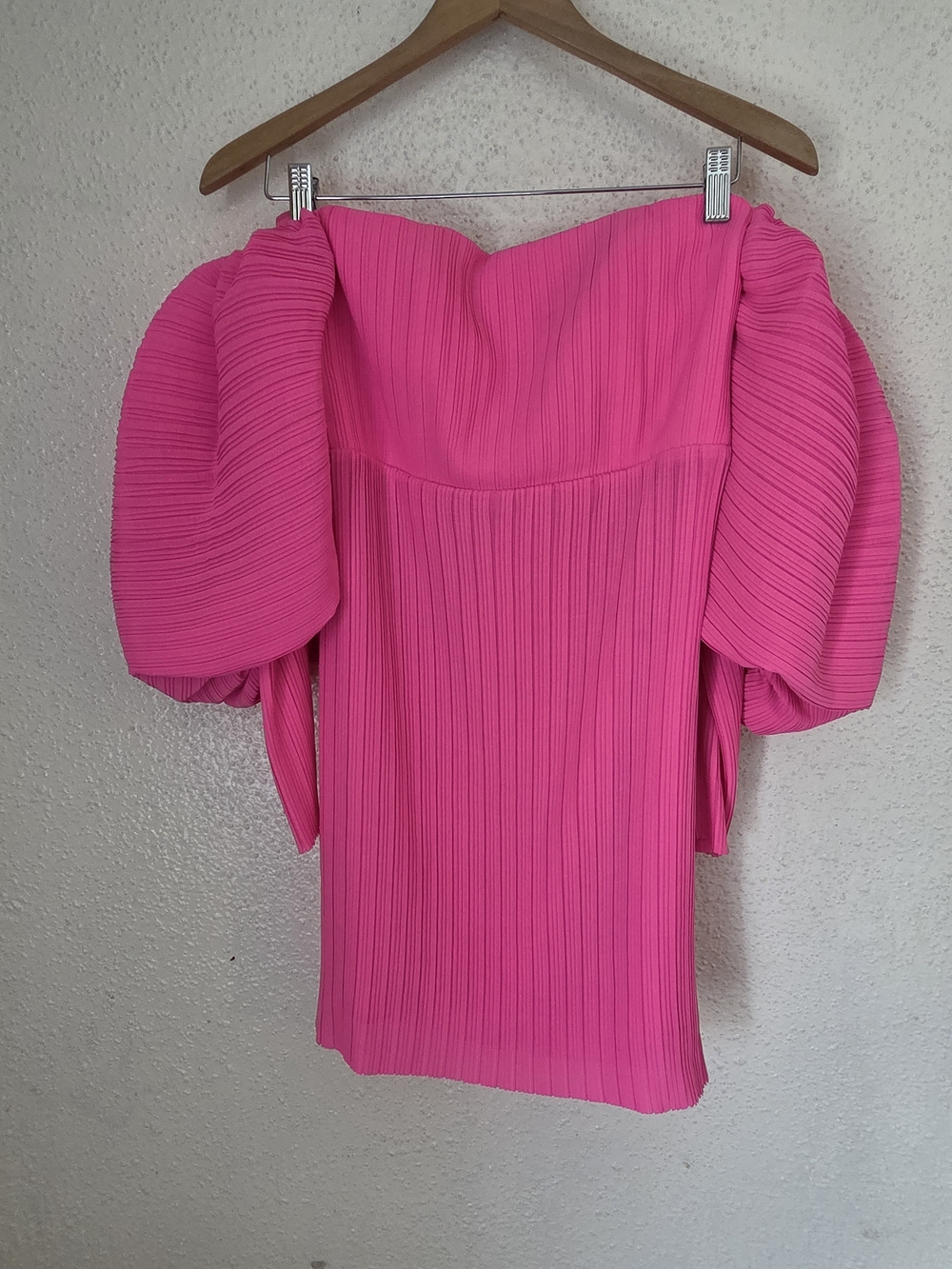 Solace London Hot Pink Strapless Puff-Sleeve Ribbed Mini Dress - Picture 4 of 11
